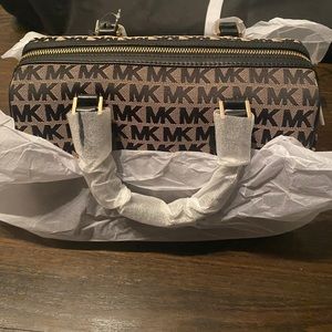 Michal Kors- Bedford Large Duffle Satchel Black
